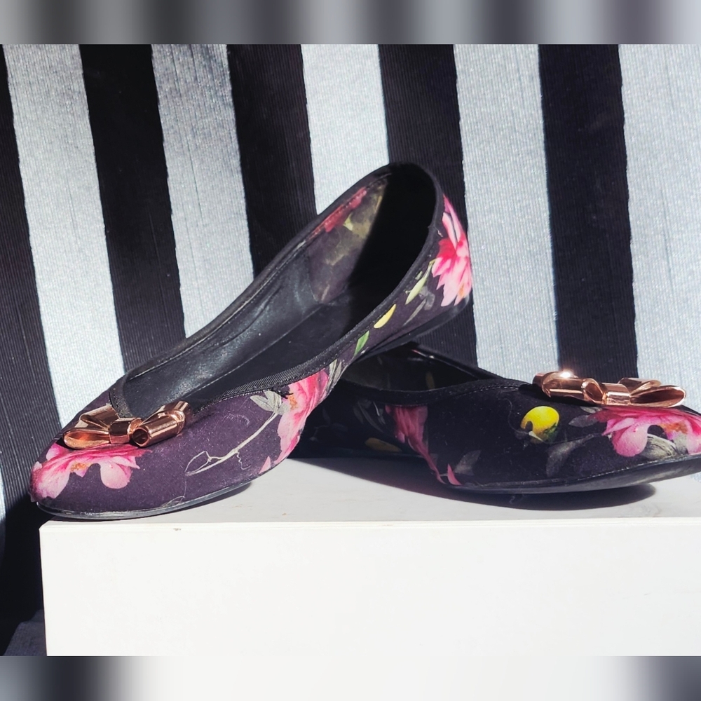 Ted Baker Floral Ballet Flats with Rose Gold Bow Size 9.5 (40.5)